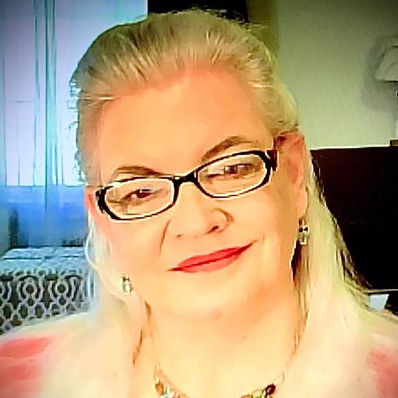 laurie_hill